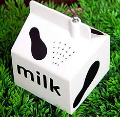 milk-carton-radio